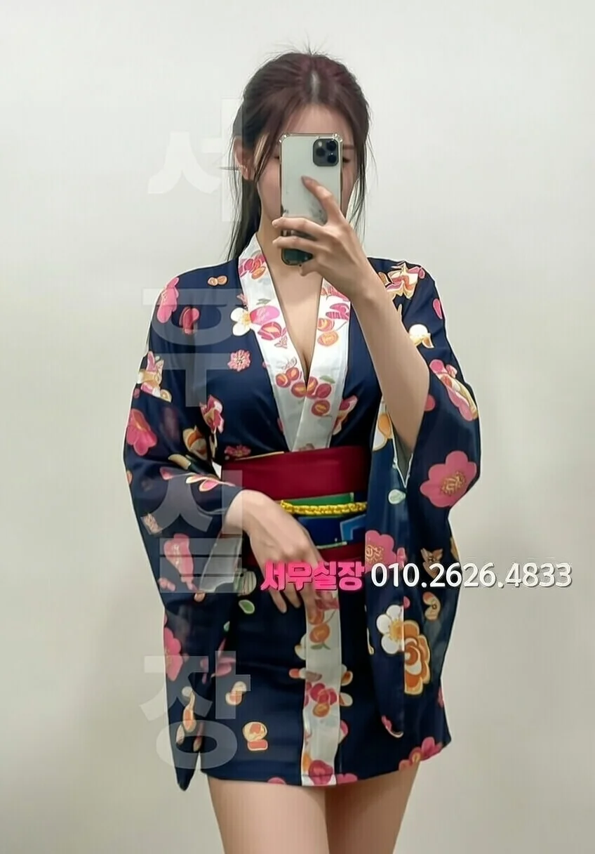 명일동 다국적노래방 프리미엄 라인업 19번 프로필